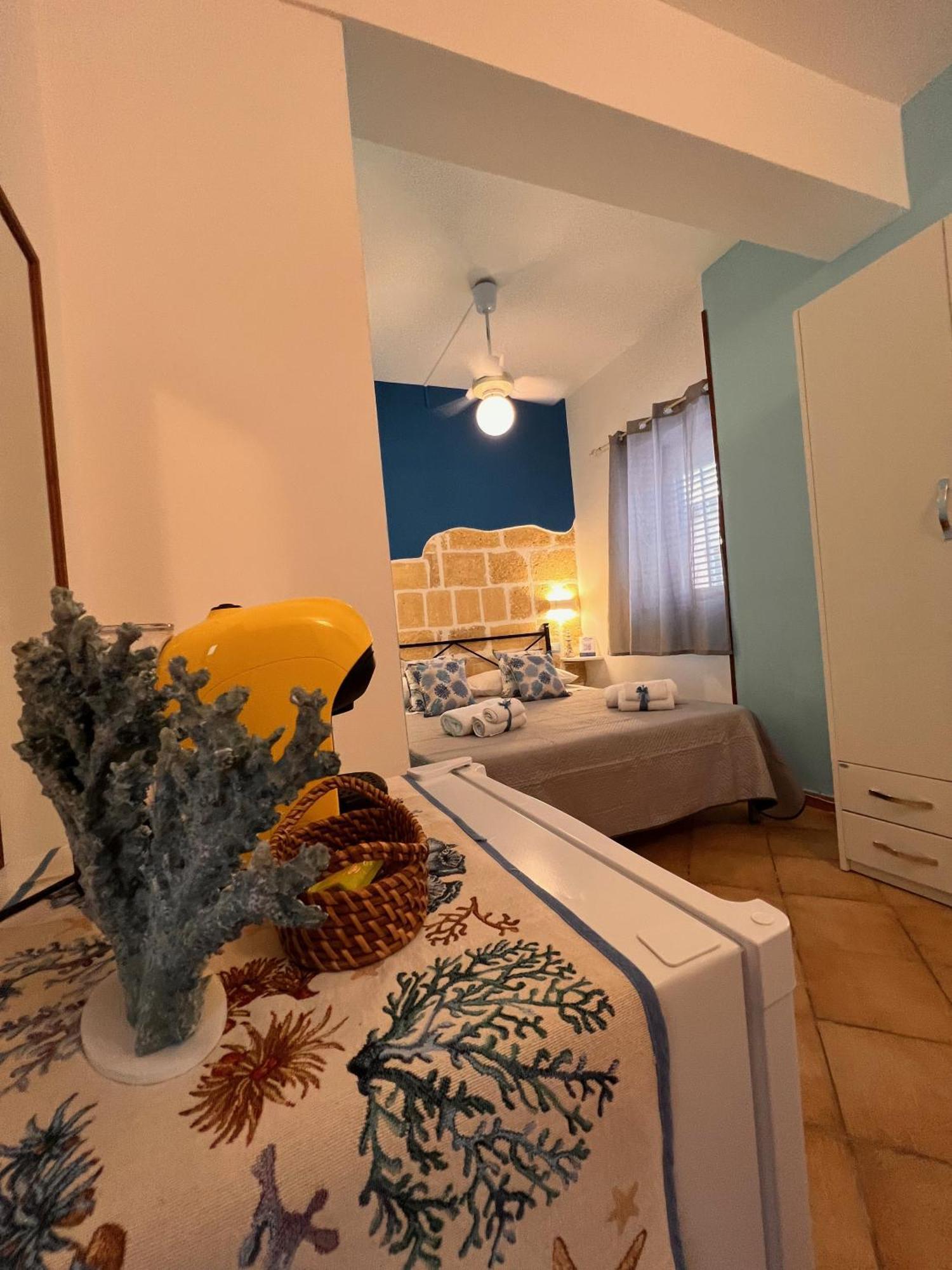 Celeste Rooms サン・ヴィート・ロ・カーポ エクステリア 写真